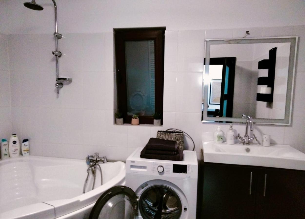 Vila Roxana Pangarati Bagian luar foto