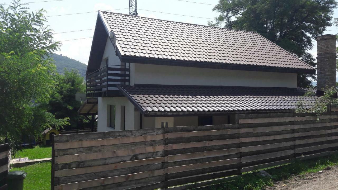 Vila Roxana Pangarati Bagian luar foto